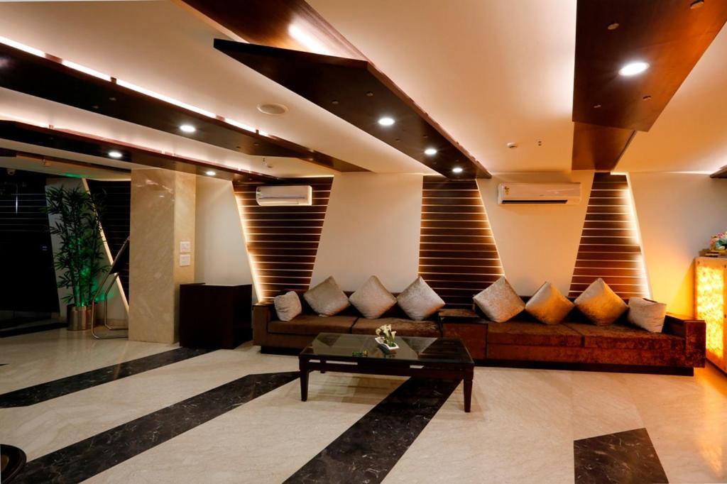 Airport La Sapphire Hotel & Restaurant New Delhi Luaran gambar