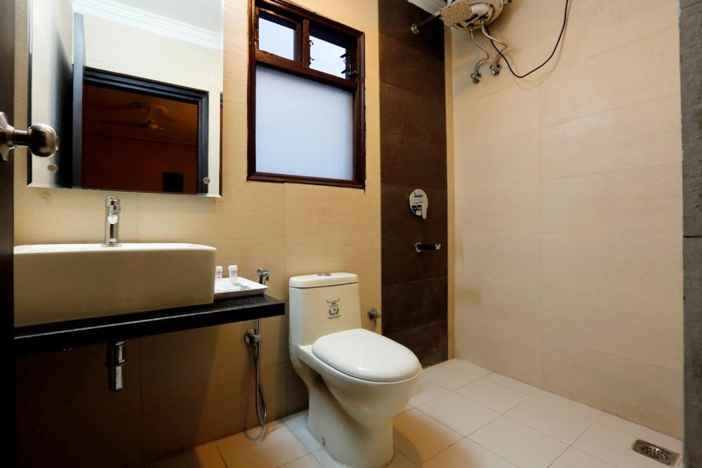 Airport La Sapphire Hotel & Restaurant New Delhi Luaran gambar