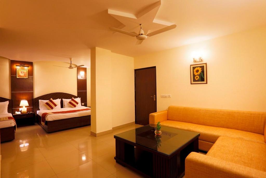 Airport La Sapphire Hotel & Restaurant New Delhi Luaran gambar